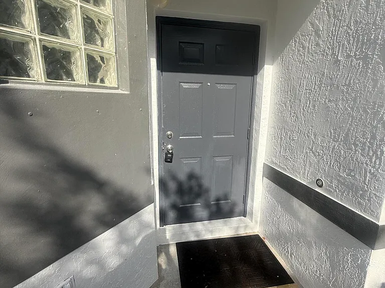 9831 NW 24th St — Photo 9