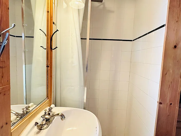 400 S Orion Ave #1/2 — Photo 9