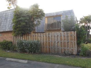 1647 Park Meadow Ln #2, Fort Myers, FL 33907