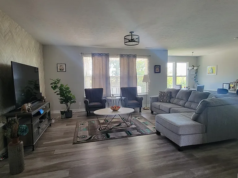 1373 Sanderling Dr — Photo 4