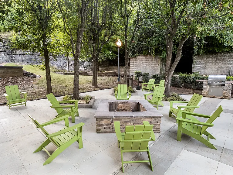 The Estates at Brentwood — Photo 9