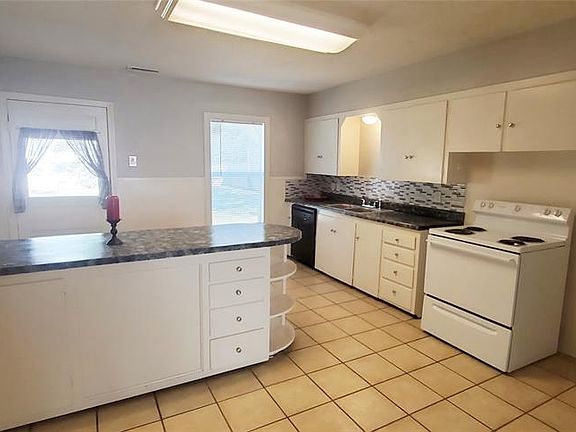 5th image of 3126 S 12th St
