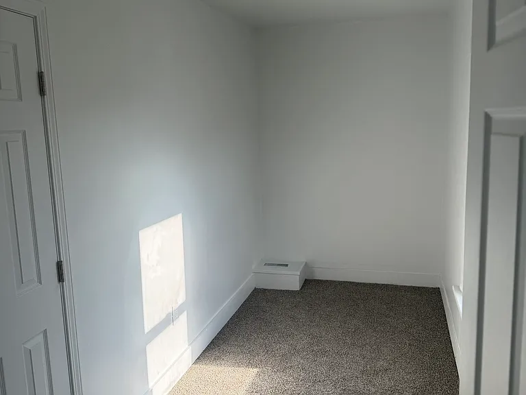 1144 Adams St — Photo 17