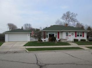 204 Reed Ave, Manitowoc, WI 54220