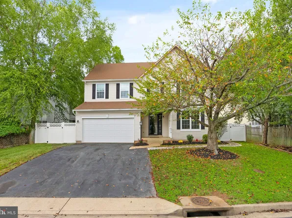 6418 Osprey Ct, Woodbridge, VA 22193