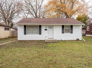 922 Landon Ave, Winthrop Harbor, IL 60096