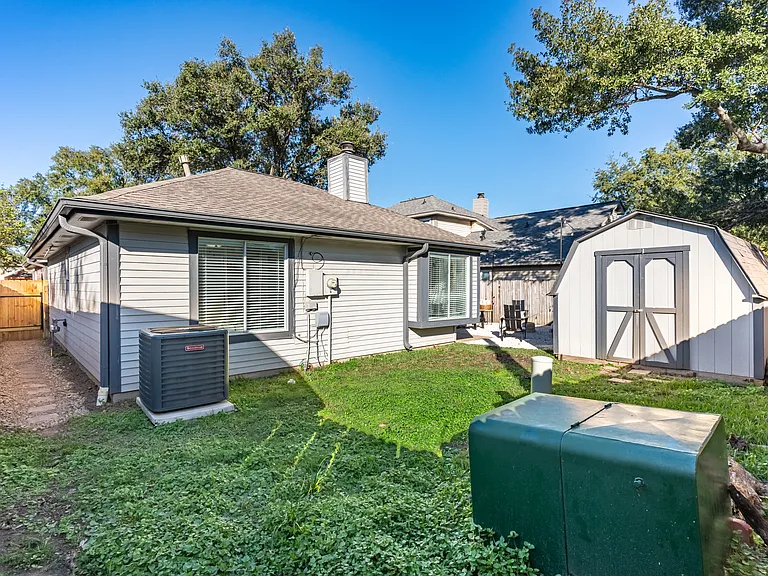 20231 Linden Tree Dr — Photo 43