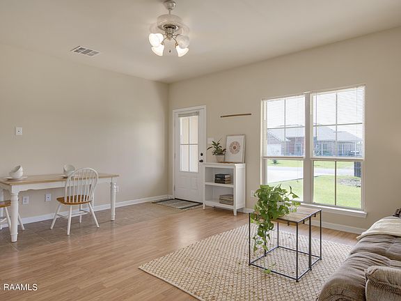 4th image of 1059 Bridgetowne Ln
