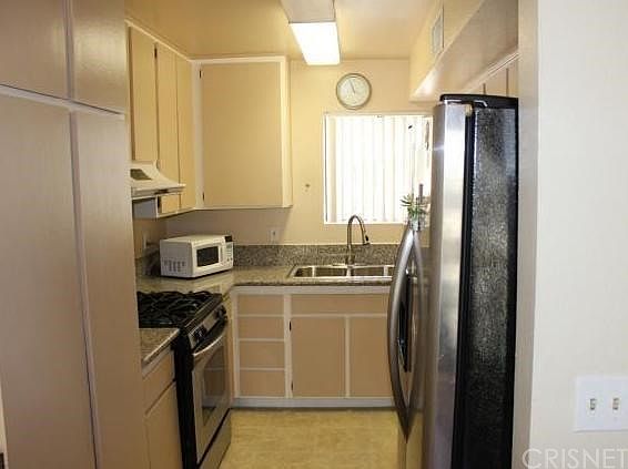 3rd image of 9932 Sepulveda Blvd APT 6