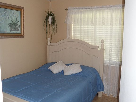 5th image of 804 N Lavon Ave