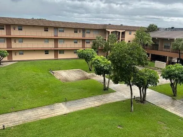 4141 NW 26 Street #322, Lauderhill, FL 33313