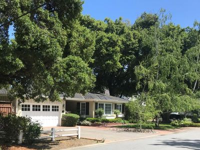 2 Palm Ct, Menlo Park, CA, 94025
