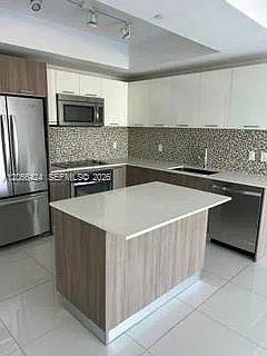 5252 Paseo Condo — Photo 2