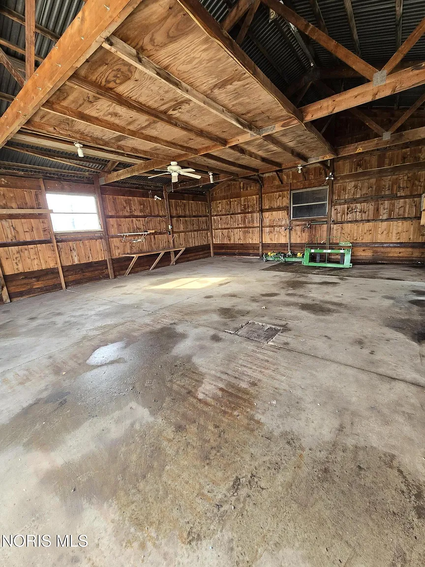 18565 W Moline Martin Rd photo 1
