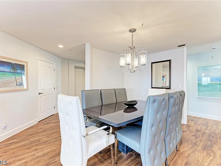 14813 Laguna Dr #401 — Photo 23