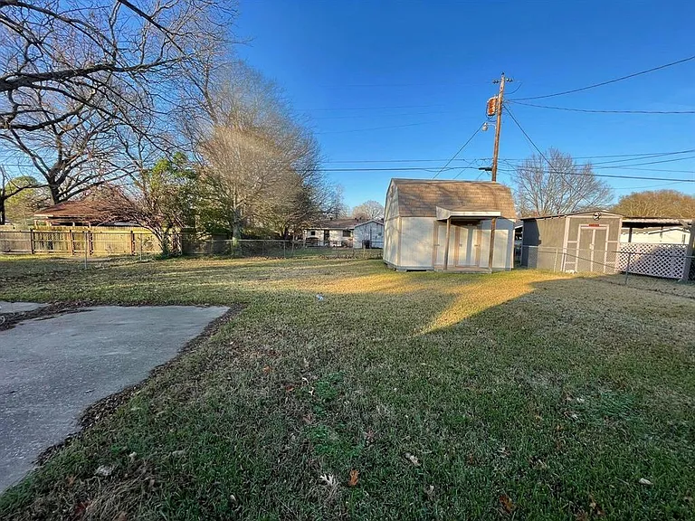 303 Boyd Loop — Photo 27