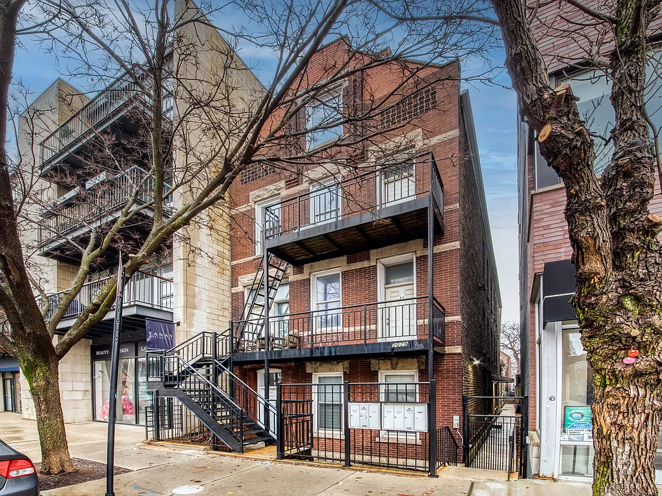 2029 N Damen Ave #2FR