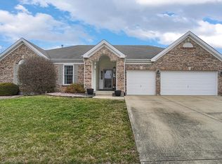 200 Azalea Ct, O'Fallon, IL 62269