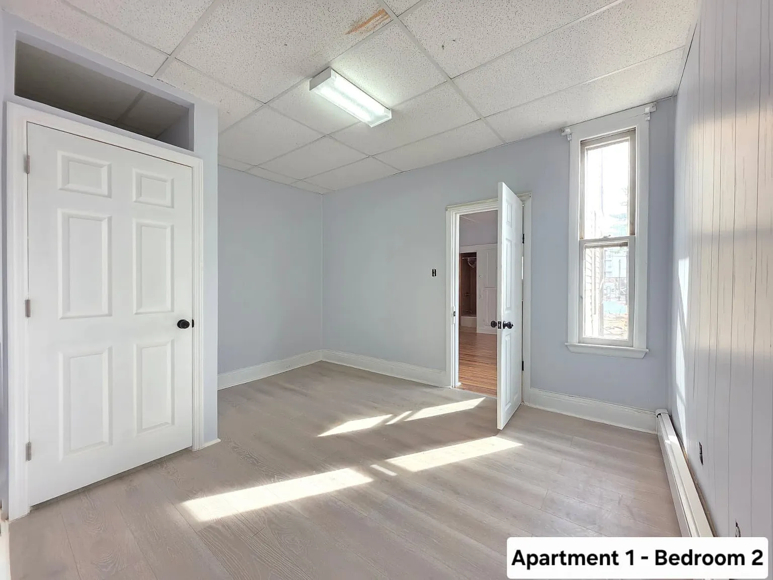 Cozy 2 Bed, 1 Bath Unit in Kearny! $2200/mo - Available now! — Photo 3