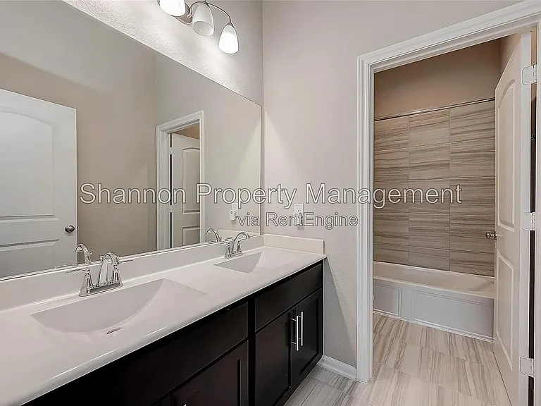 2559 Terrace Point Dr — Photo 34