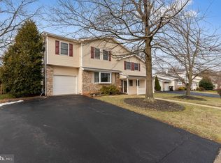 16 Indian Valley Ln, Telford, PA 18969