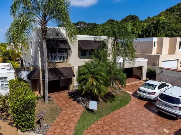 20 Plaza Ave #13, Bayamon, PR 00961