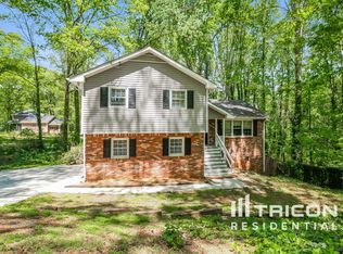 4733 Hickory Ct, Lilburn, GA 30047