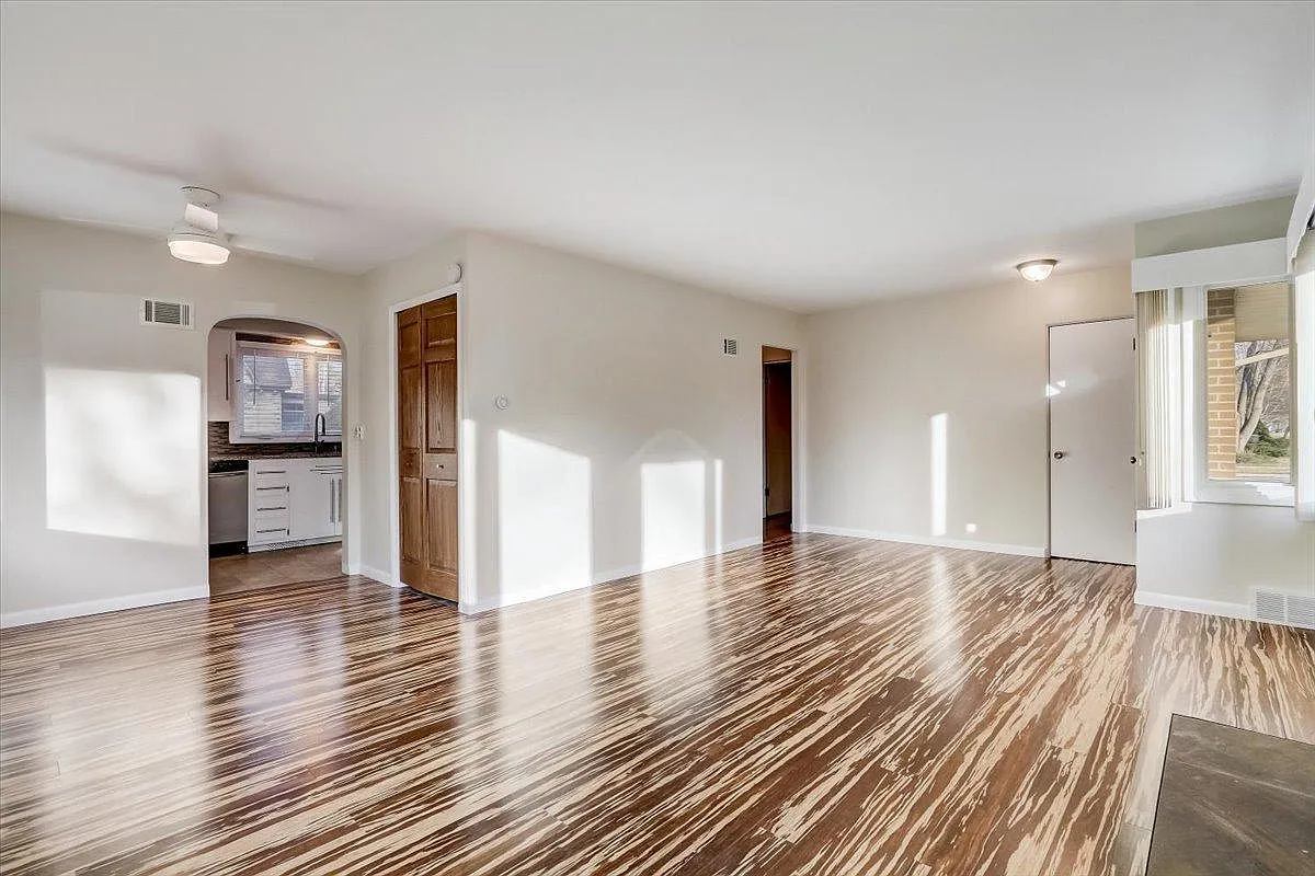 3 bed, 1800 sqft, $2,600 — Photo 3