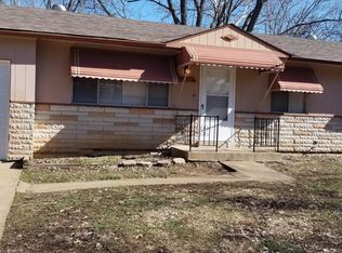 10128 Crown Point Dr, Saint Louis, MO
