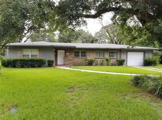 1406 Oakdale St, Plant City, FL 33563