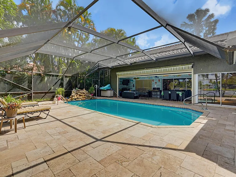 1619 Wiltshire Village Dr — Photo 41