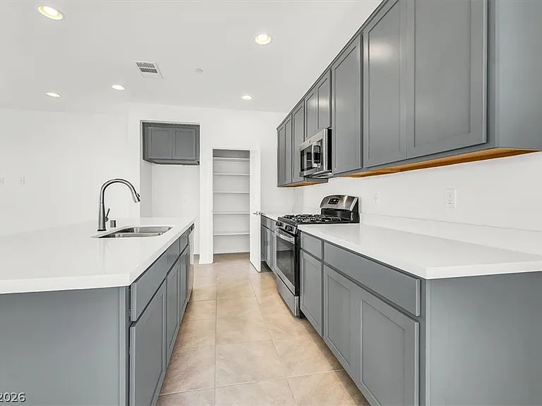 11556 Kindle Corner Ave — Photo 11