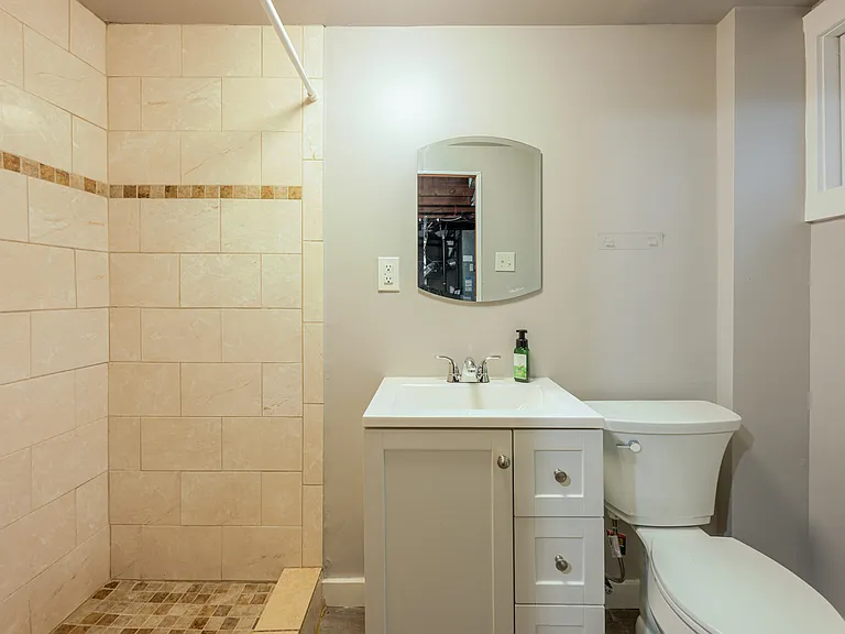 4724 Blaine St NE — Photo 18