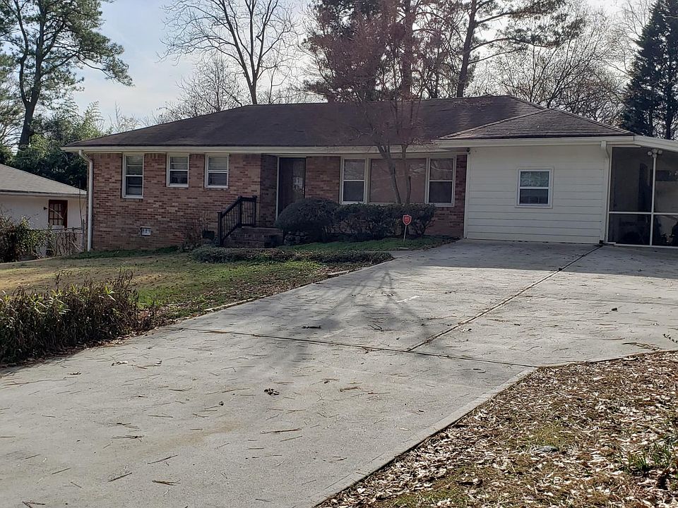 2nd image of 2681 Beechwood Ave