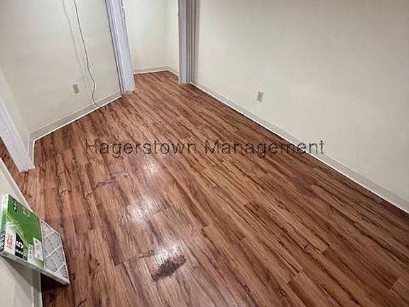 4th image of 1543 Iris Ct