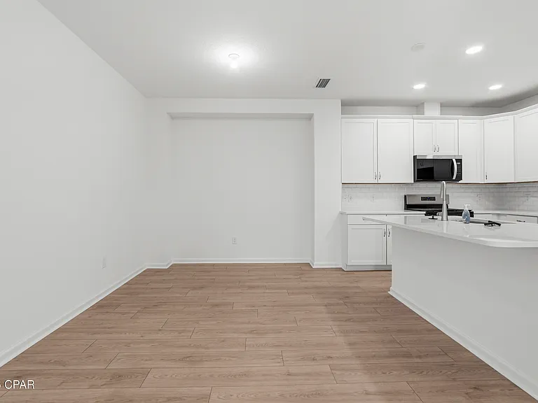 9334 Daydream Dr — Photo 8
