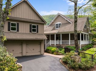592 Whiteside Mountain Road, Highlands, NC 28741