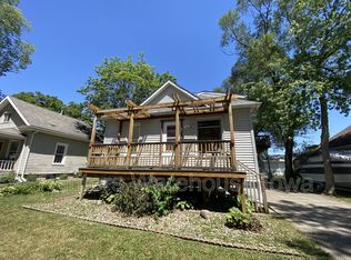 409 2nd St, West Des Moines, IA 50265