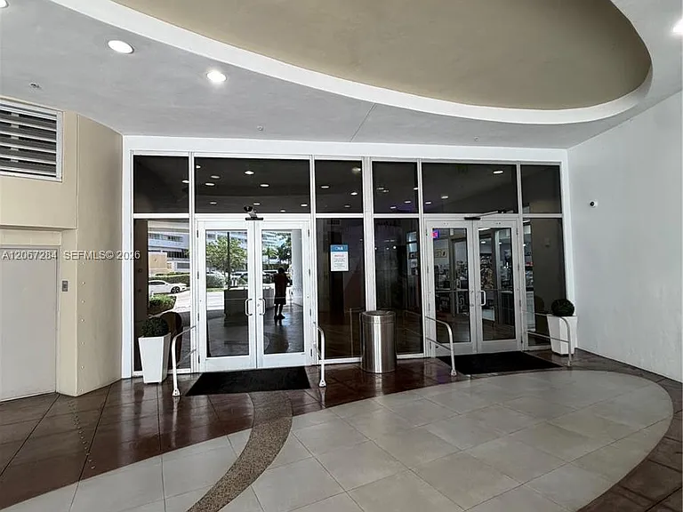 1750 N Bayshore Dr #2308 — Photo 10