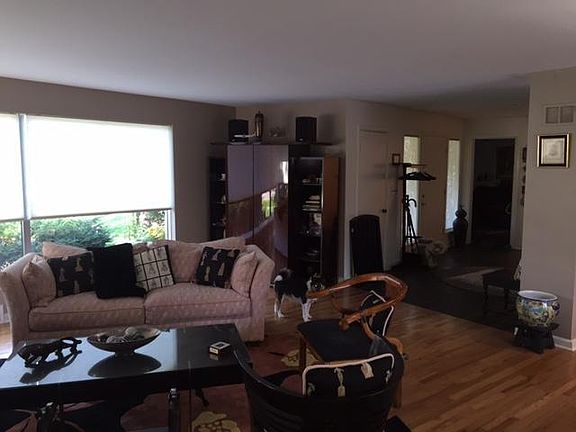 4th image of 6755 N Lake Dr