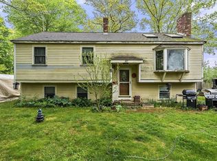 40 4th Ave, Halifax, MA 02338