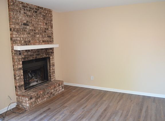 5th image of 1273 Marywood Ct