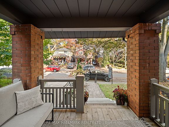 3rd image of 34 Highcroft Rd