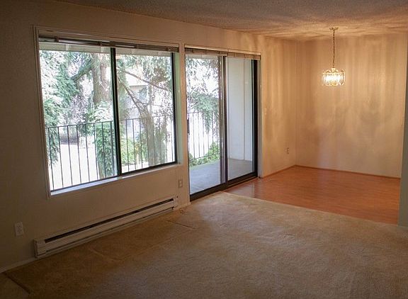 3rd image of 12510 NE 117th Pl APT B2