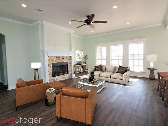 2nd image of 941 Meghann Ln