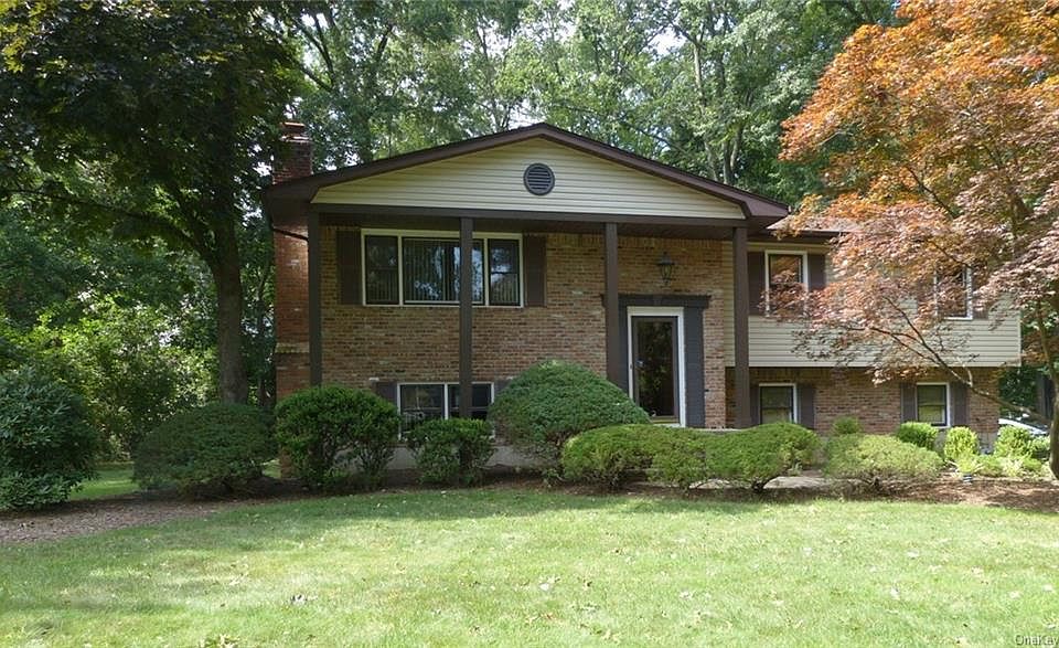 1st image of 24 Seymour Dr