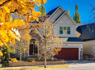 11756 W Valley Ridge Blvd NW, Calgary, AB T3B5Z9