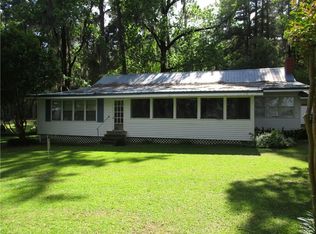 669 Sandy Point Rd, Campti, LA 71411