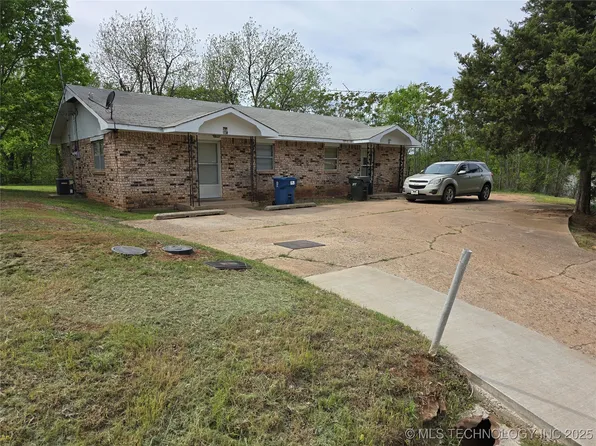 801 8th St, Pawnee, OK 74058