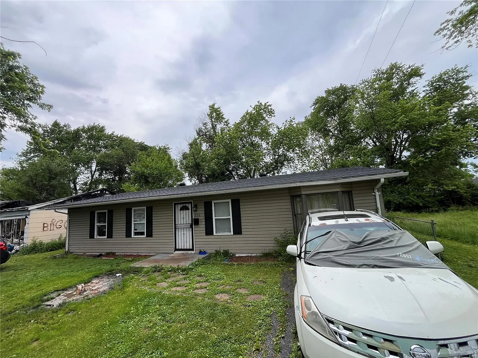 822 Saint Matthew Dr photo 1